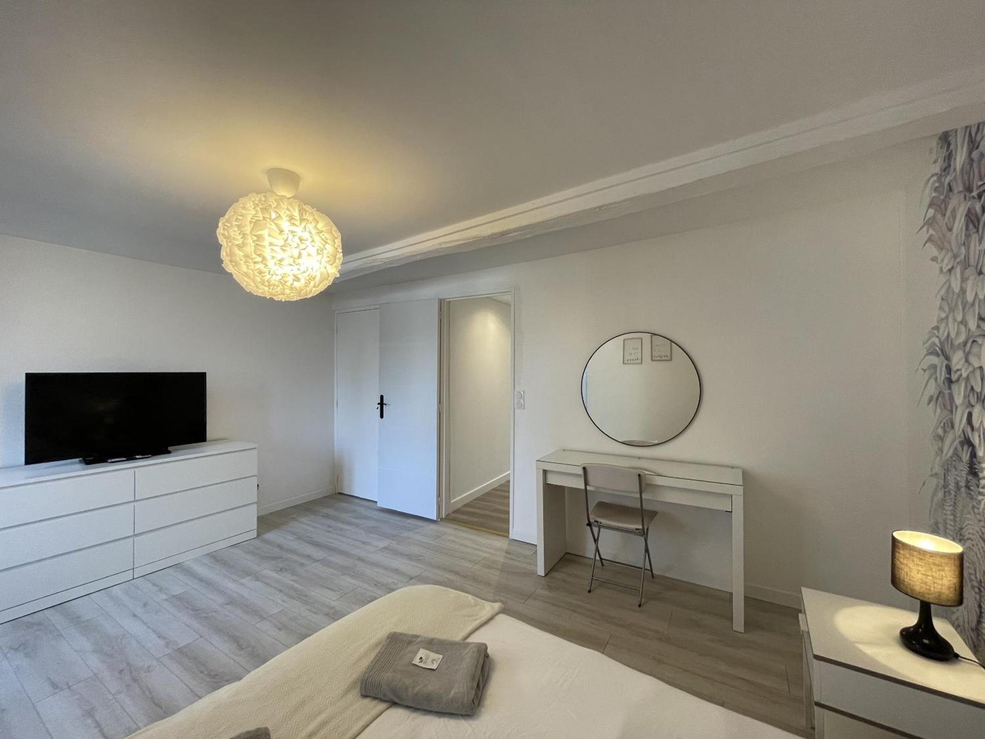 L'Authentique Apartment Chablis Bagian luar foto