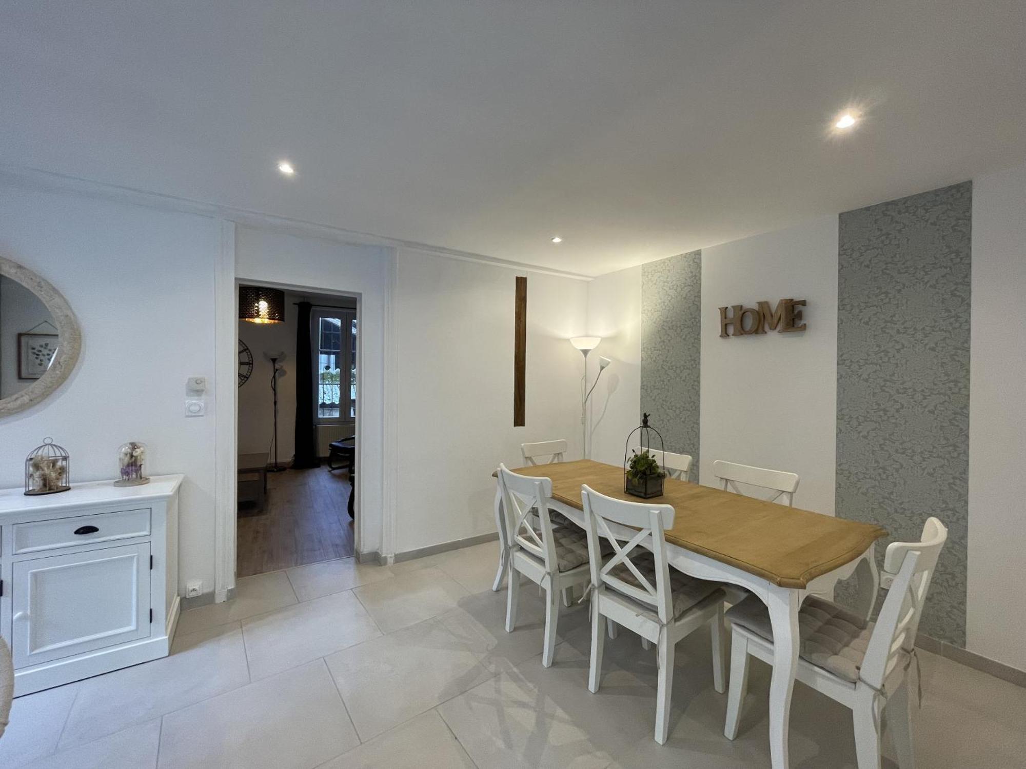 L'Authentique Apartment Chablis Bagian luar foto