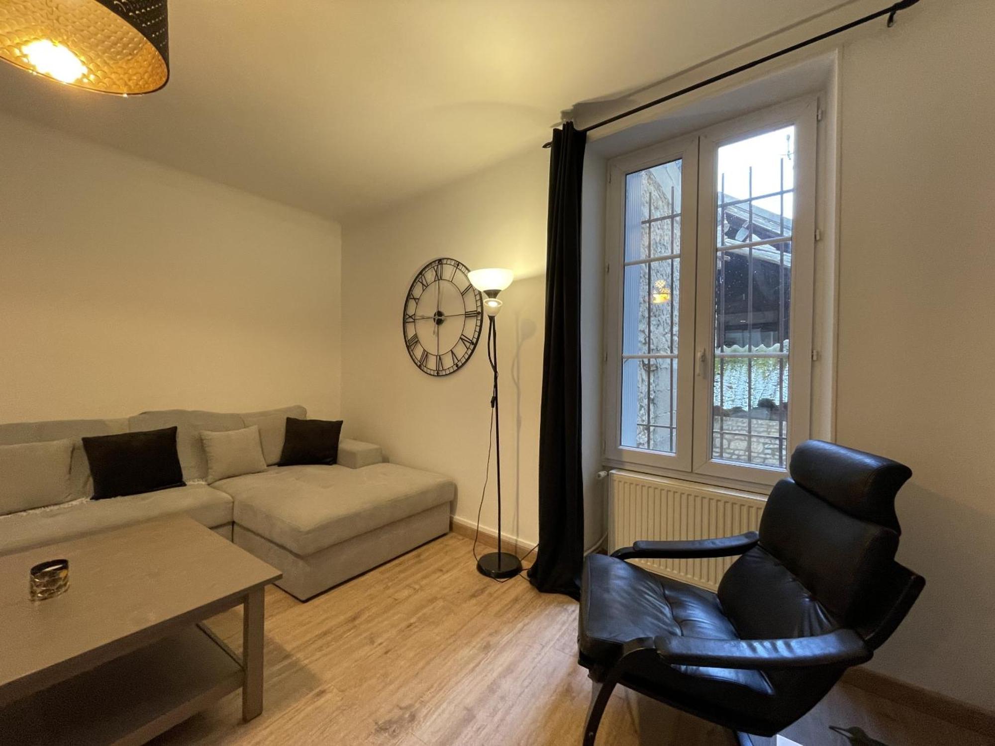 L'Authentique Apartment Chablis Bagian luar foto